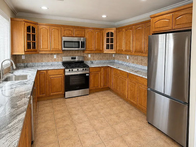 77 Cedar St #3 — Photo 17