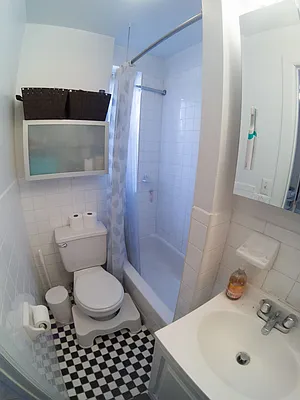 Rented by Roselyn  Fortuna LLC | media 48