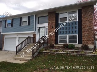 4370 N Stoneharbor Dr, Hoffman Estates, IL 60192