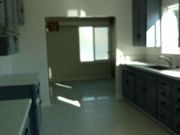 4th image of 1735 Gladys Ave