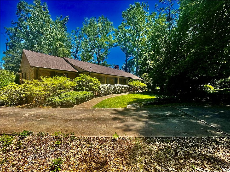 1st image of 213 Old Town Way