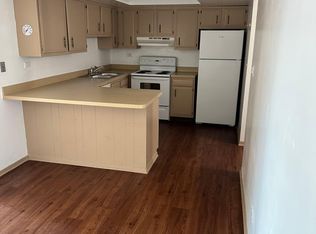 9S270 Nantucket Dr APT D, Darien, IL