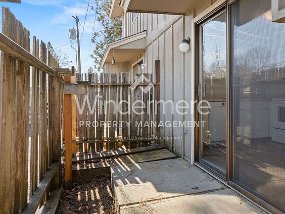5th image of 2702 E 31st Ave #2704