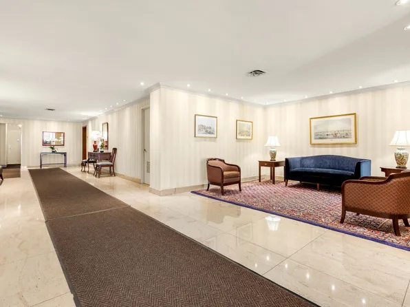 525 East 86th Street image 10 of 11