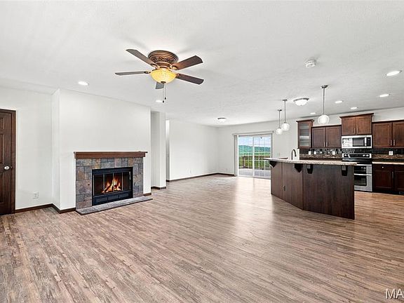 4th image of 1188 Brickyard Rd