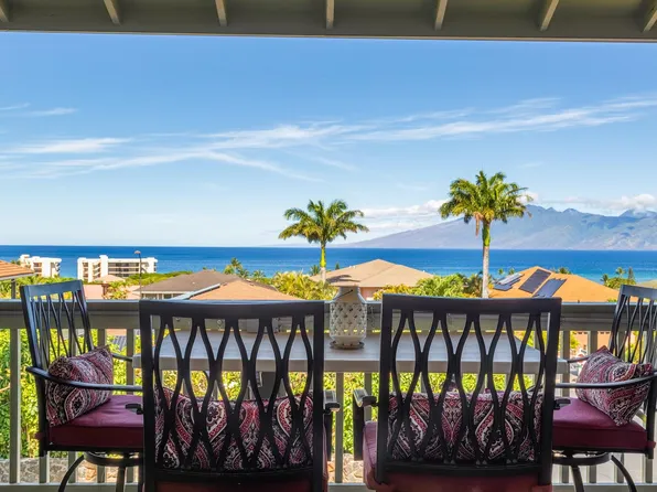 12 Coral Pl, Lahaina, HI 96761
