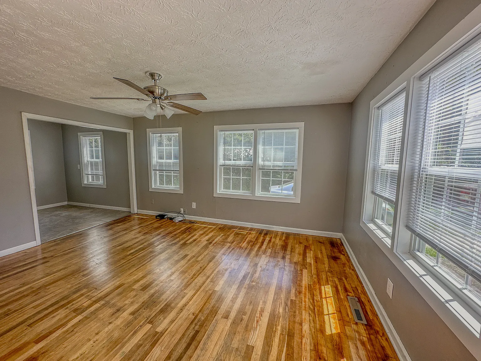 804 East Cranford Avenue - 1 — Photo 3