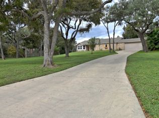203 Lazy Ln, San Marcos, TX 78666