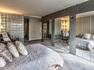 112 Washington Pl APT 10L, Pittsburgh, PA 15219