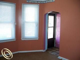 2nd image of 3826 Belmont St