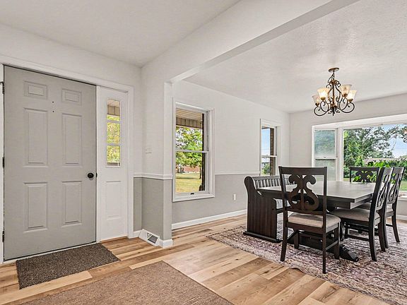 4th image of 28973 Buttercup Ln