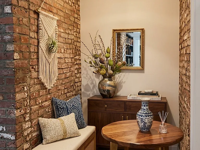 535 Hudson St #4 — Photo 3