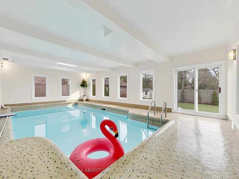 1316 Cambridge Dr — Photo 21