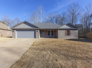 99 Elmwood Cv, Jackson, TN 38305
