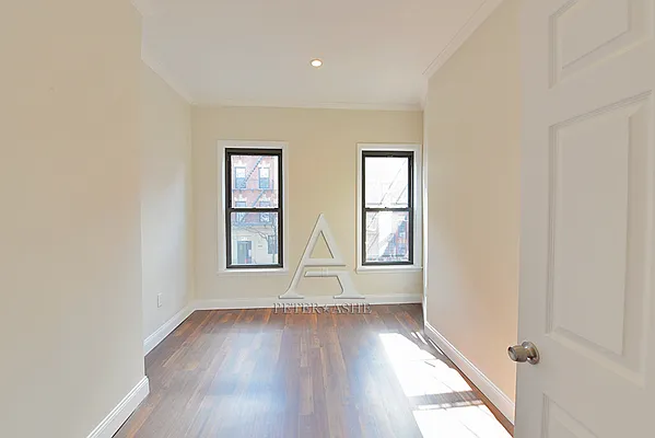 Rented by Peter Ashe | media 16