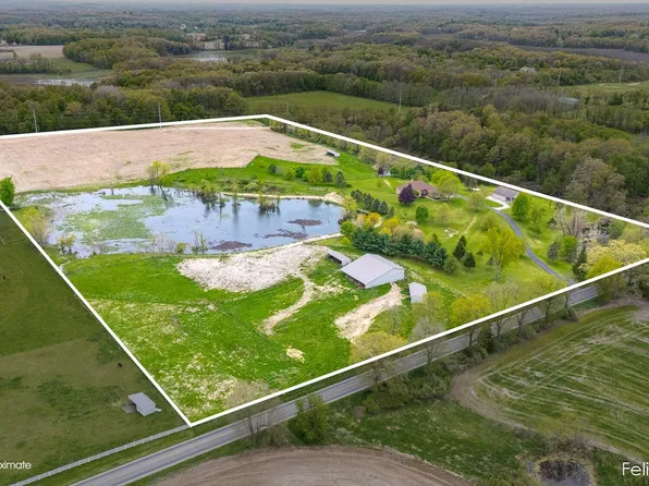 275 W Brogan Rd, Hastings, MI 49058