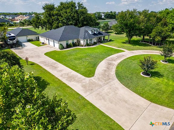 2nd image of 1292 Cedar Oaks Cir