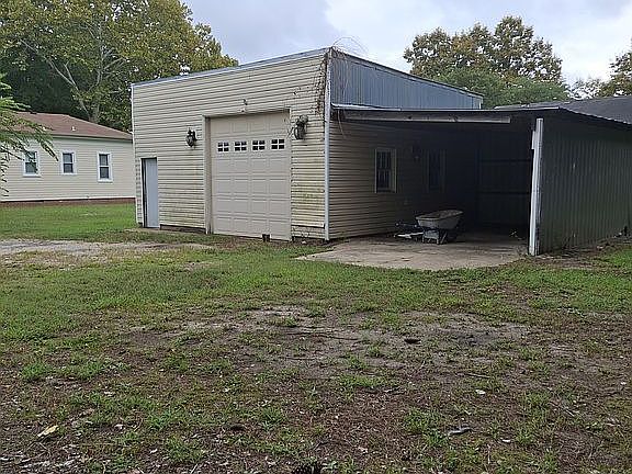 3rd image of 1607 N Armistead Ave