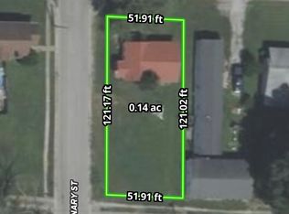 545 W 6th St, Flora, IL