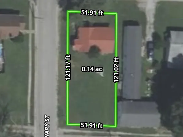 545 W 6th St, Flora, IL 62839