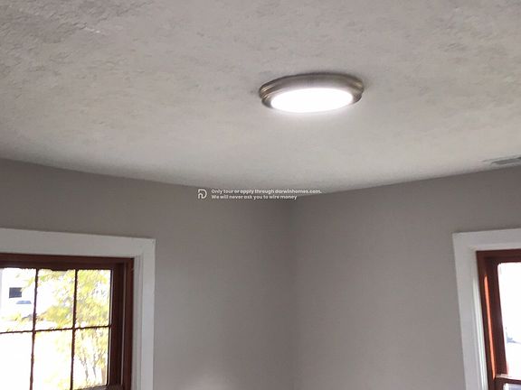 4th image of 818 Cheri Way