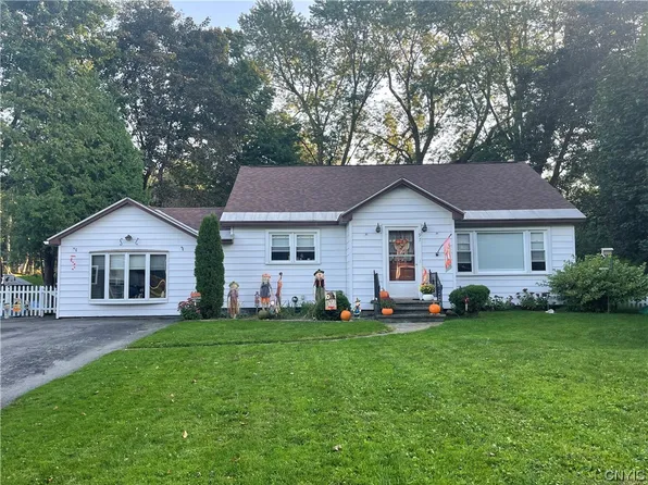 97 Westmoreland St, Whitesboro, NY 13492