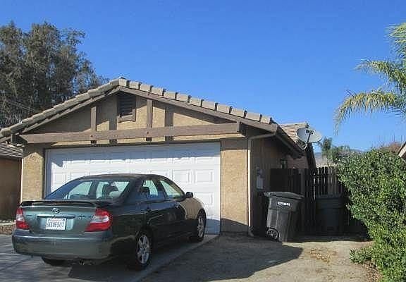 5th image of 601 E Shaver St