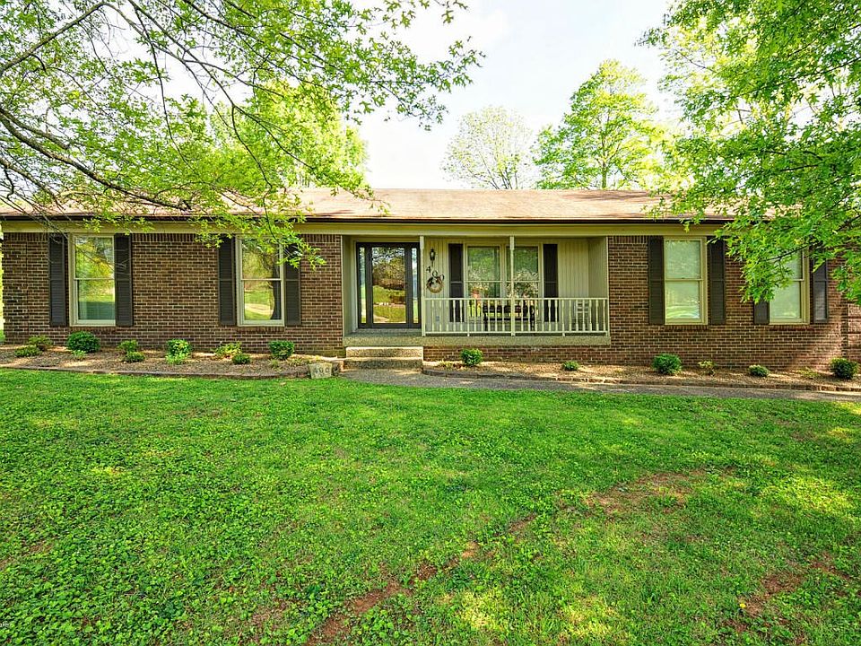 400 Amanda Ct