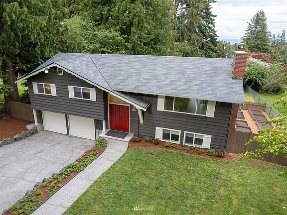 2nd image of 7221 Olympic Drive SE
