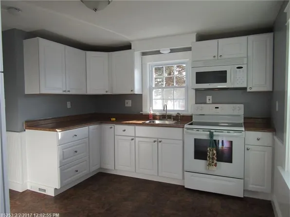 65 Wentworth St, Biddeford, ME 04005
