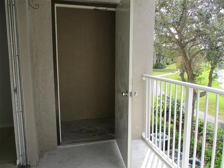 5045 Wiles Rd #206 — Photo 19
