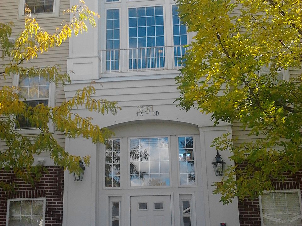 1st image of 3261 Stratford Ct Unit 2C