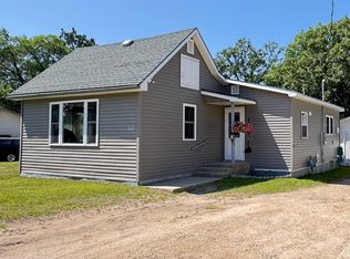 317 2nd St NE, Menahga, MN 56464
