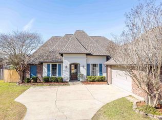 7335 Oakview Dr, Zachary, LA 70791