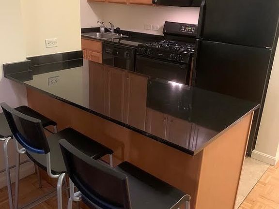 3rd image of 85 John St APT 3B