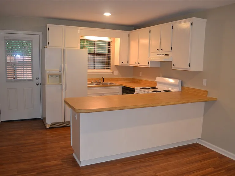1290 High Rd — Photo 7