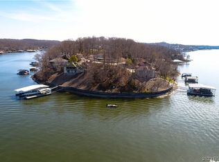 4 Rosco Rd, Lake Ozark, MO 65049