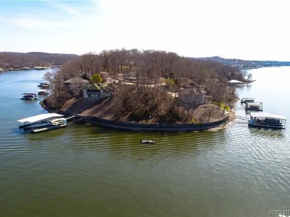 4 Rosco Rd, Lake Ozark, MO 65049
