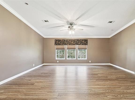 5th image of 16139 River Rd