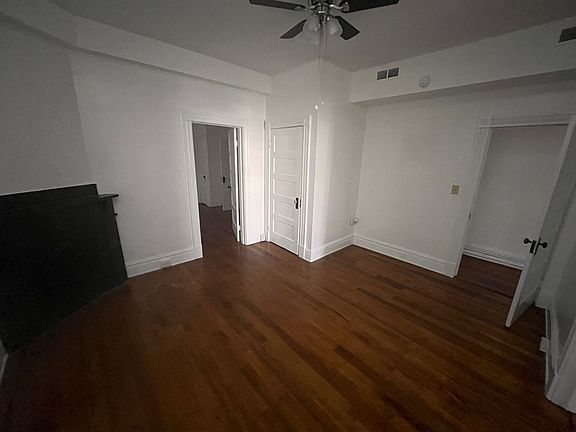 3rd image of 419 N 26th St APT B