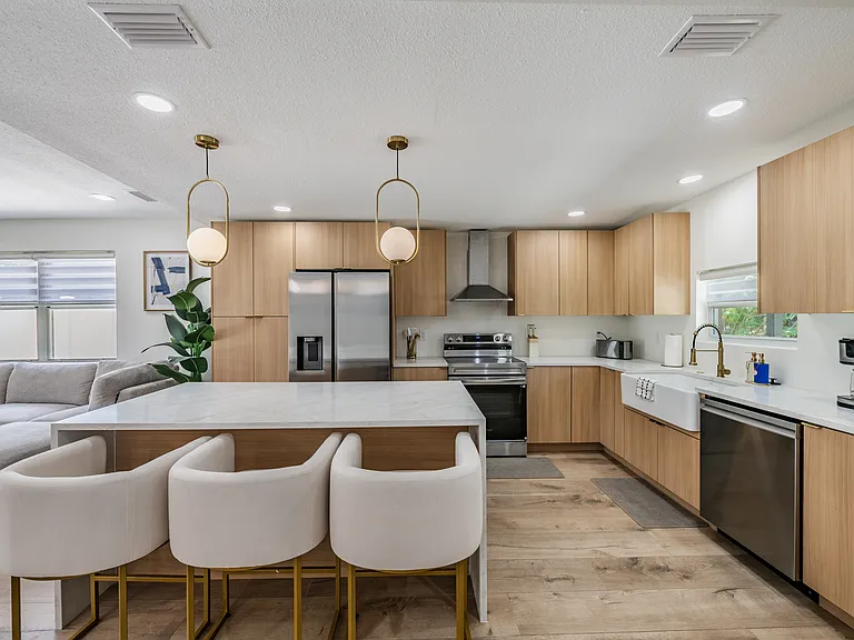 3405 W Rogers Ave — Photo 11