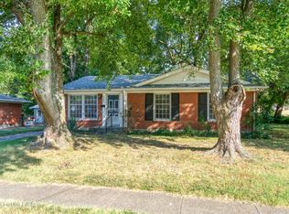 4801 Mid Dr, Louisville, KY 40272