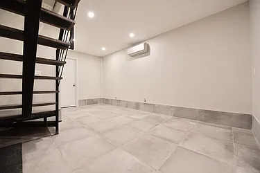Rented by Nolita Group