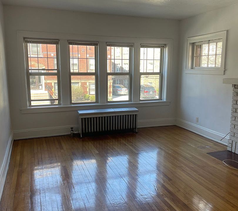 1st image of 2115-2123 Lennox Rd #17