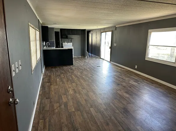 136 SE Willow Way, Topeka, KS 66609