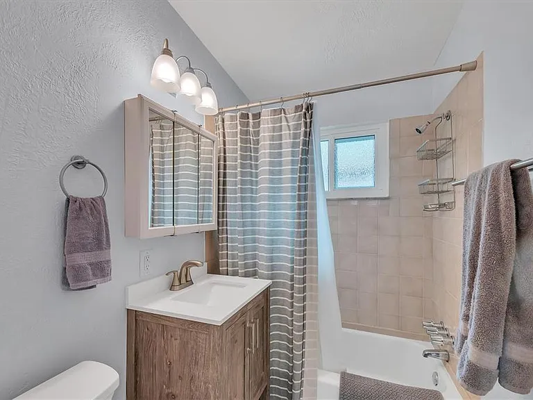 2305 Novus St — Photo 7
