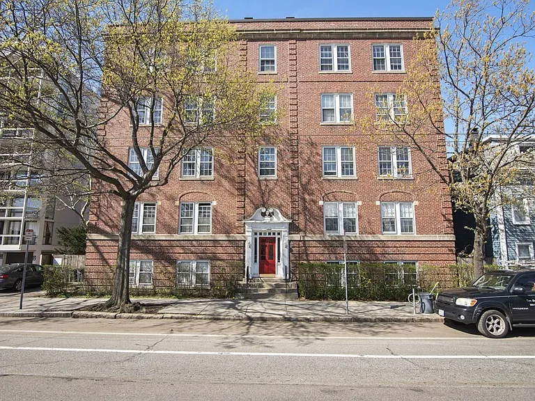205 Mount Auburn St #1D — Photo 2