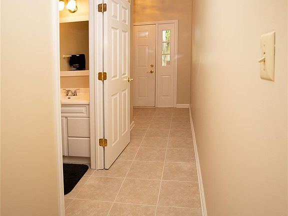 5th image of 808 Jordan Dr #808