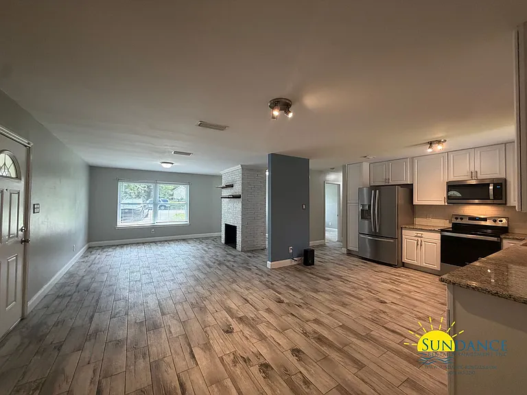 219 Pilgrim Ave — Photo 7