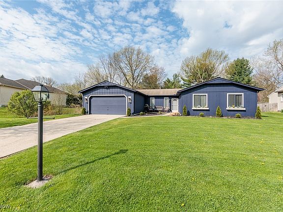 3rd image of 19024 Hunters Pointe Dr